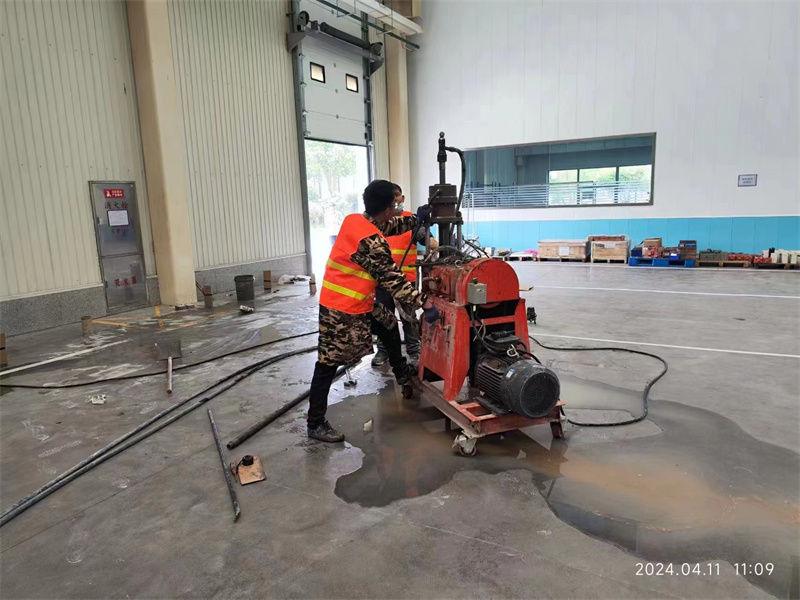 海东厂房地面下沉塌陷注浆加固施工